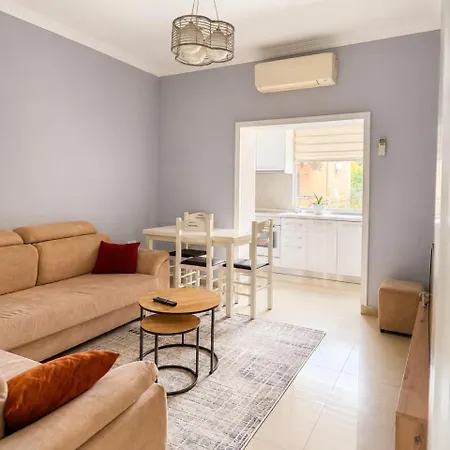 City Tirana Apartment *